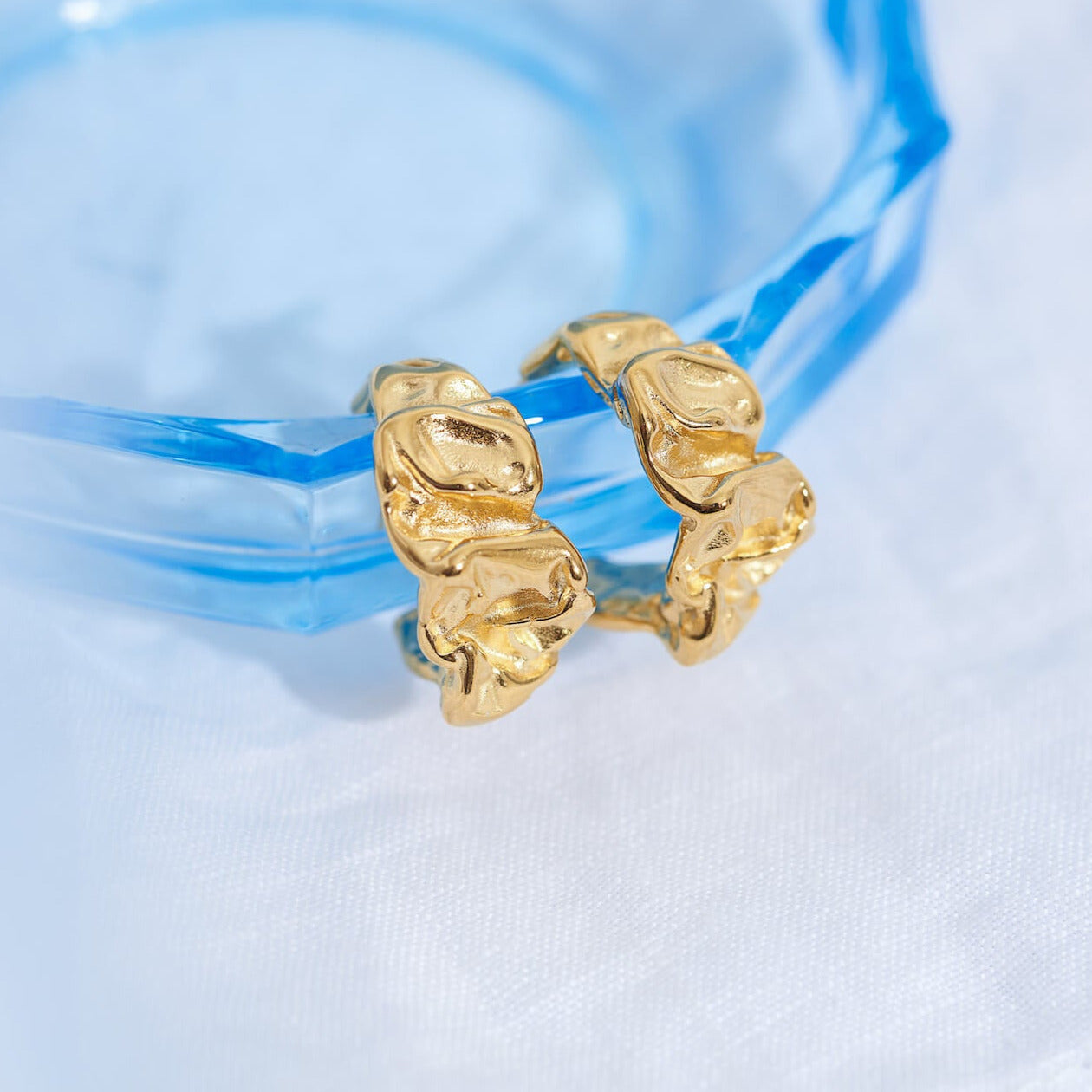 Øredobber Crumpled Gold Hoops