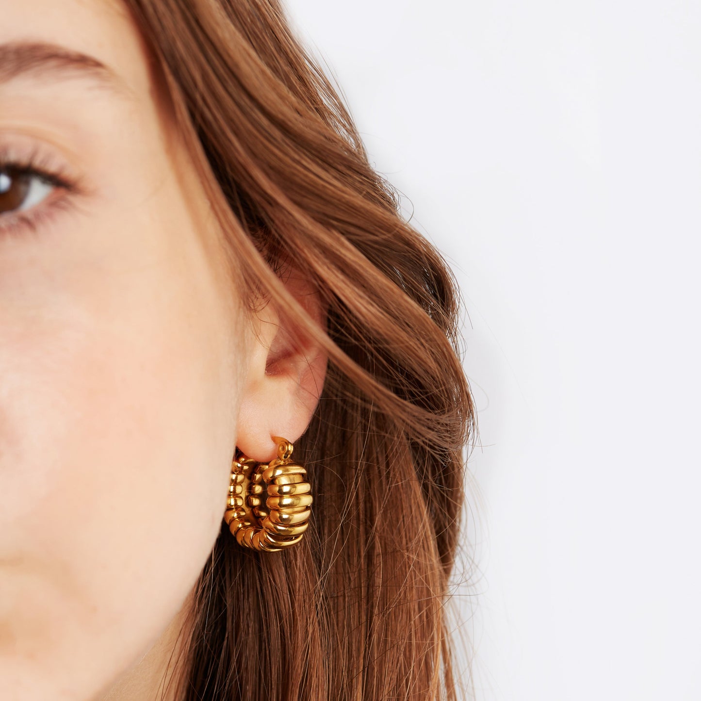 Øredobber Looped Gold Hoops