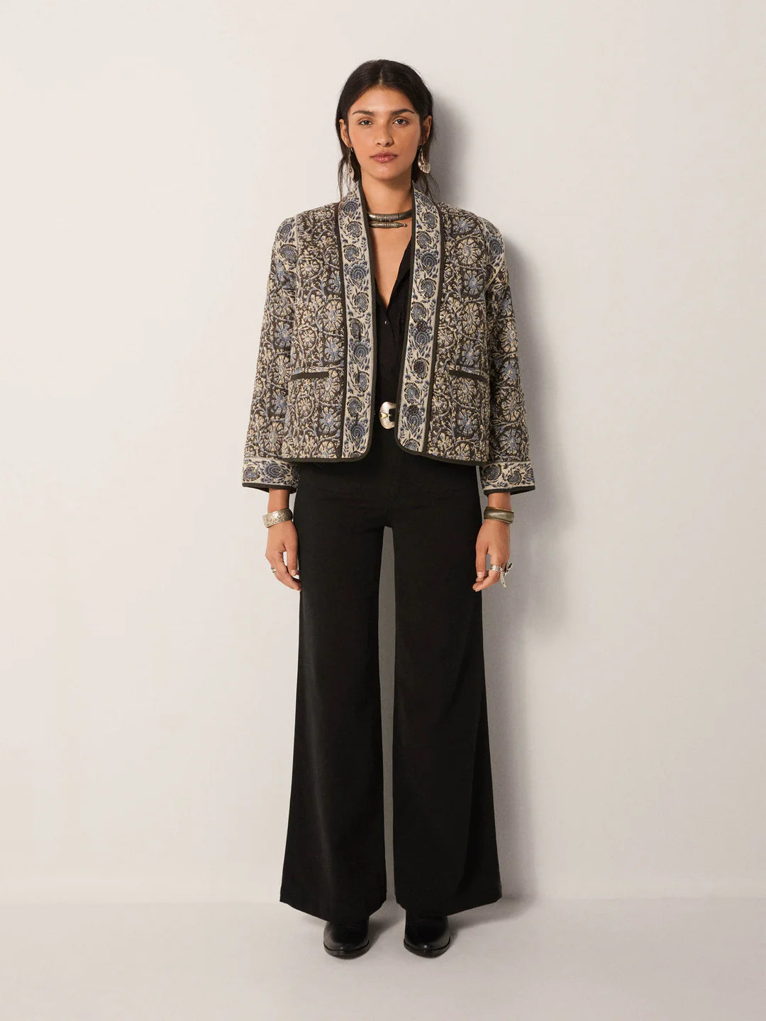 Jakke Sugata - Blue Orchid