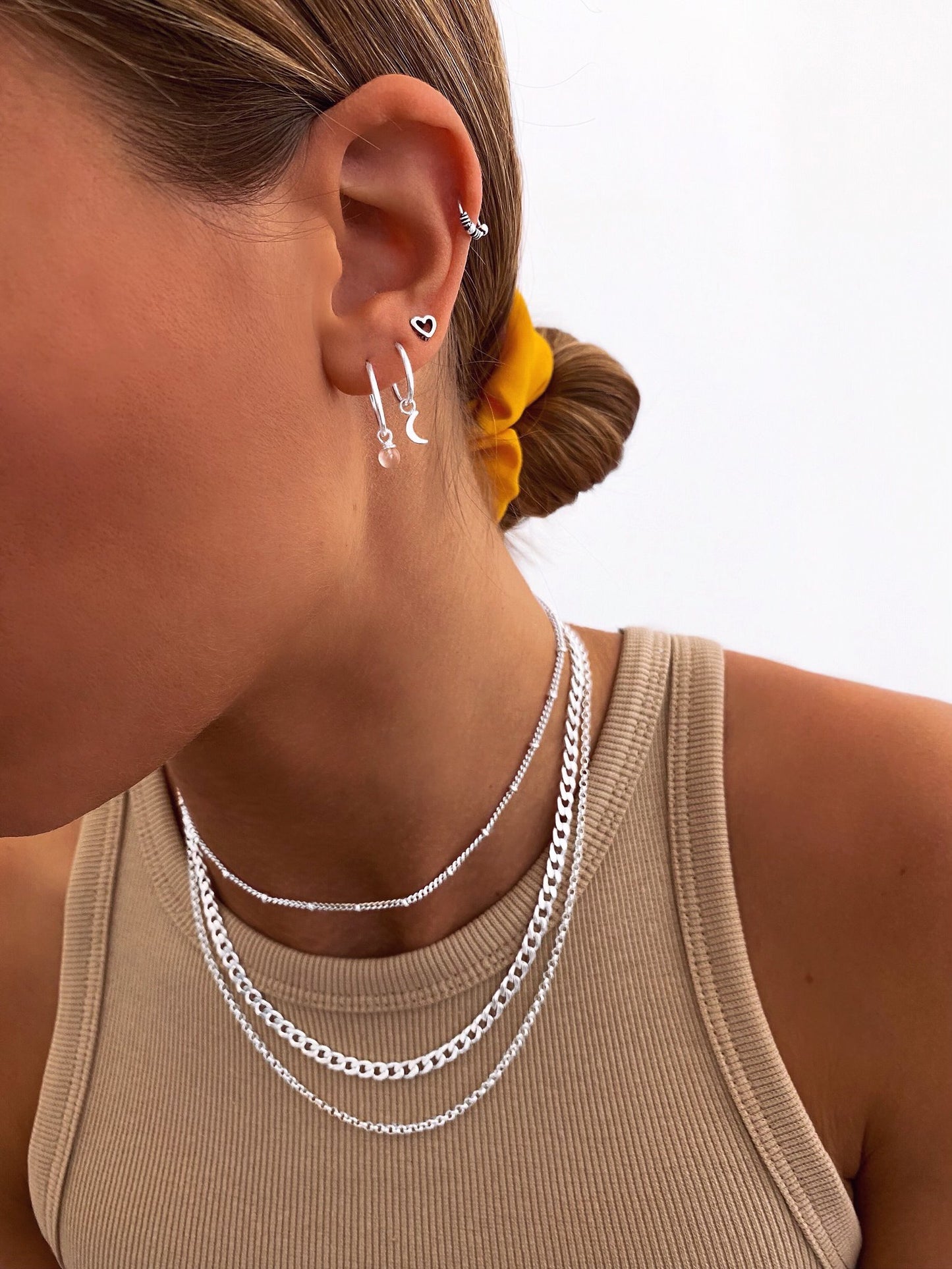 Øredobber Mahesha Plata