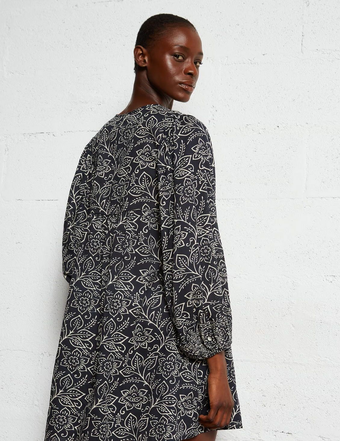 Kjole Jasmine Night Claudia - Black Sheep