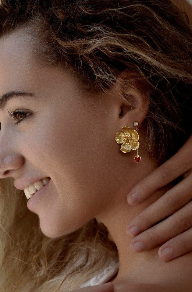 Øredobber Buttercup Gold Flower Stud Earrings