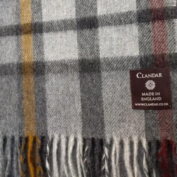 Skjerf 100 % merinoull. Grey Check