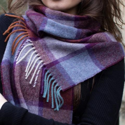 Skjerf 100 % merinoull. Purple Check