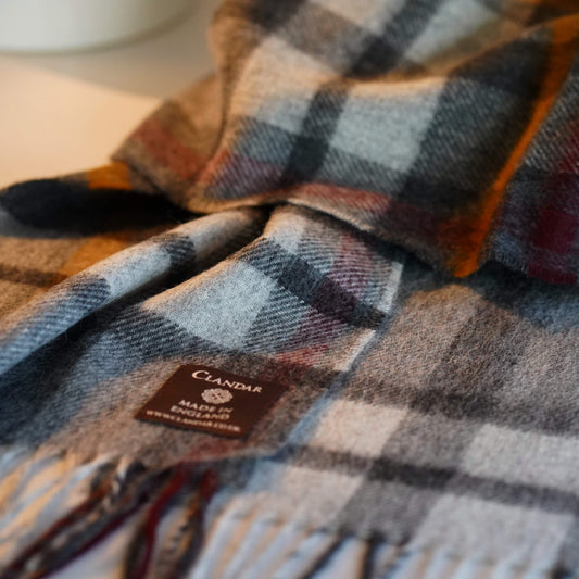 Skjerf 100 % merinoull. Grey Check