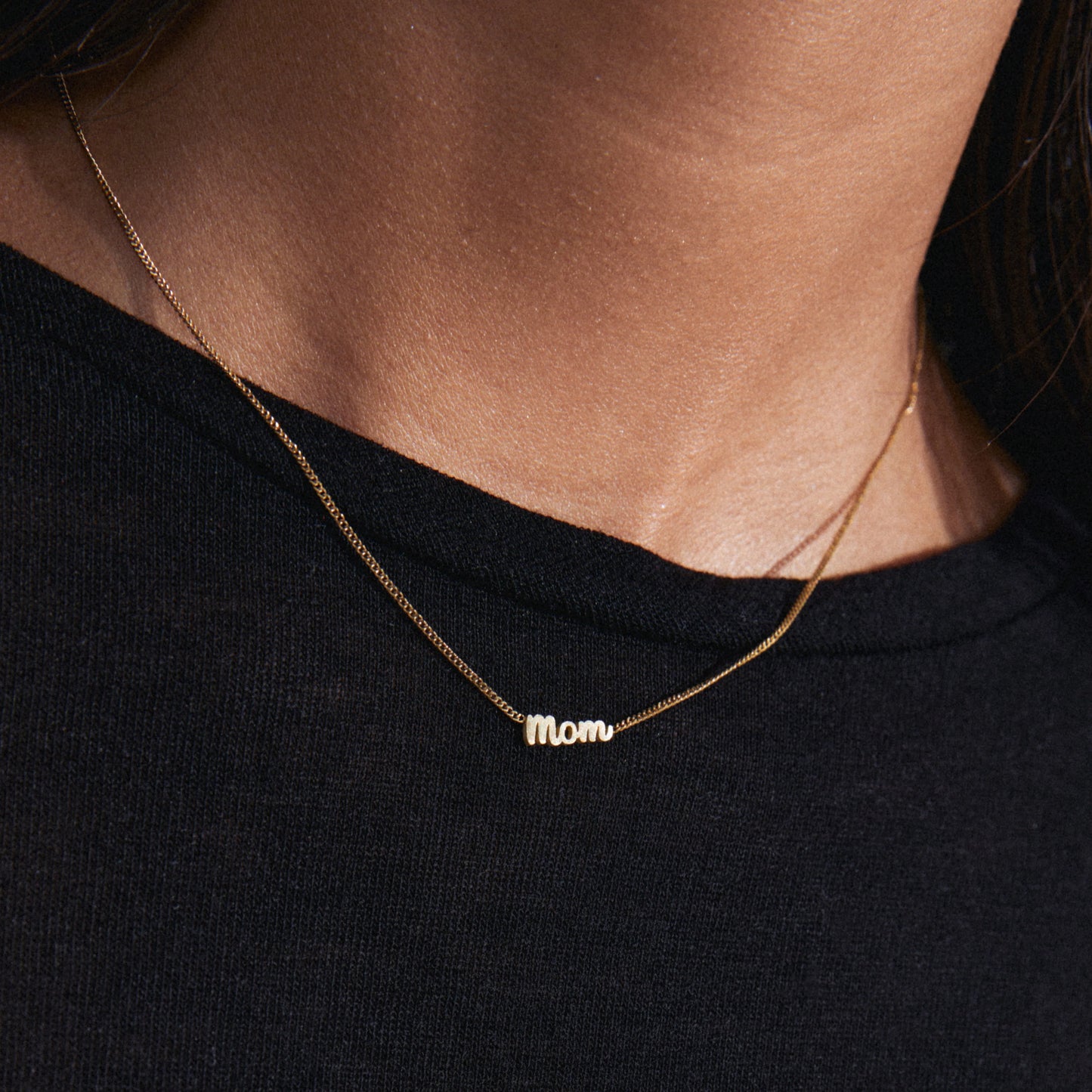 Halssmykke MOM gullbelagt