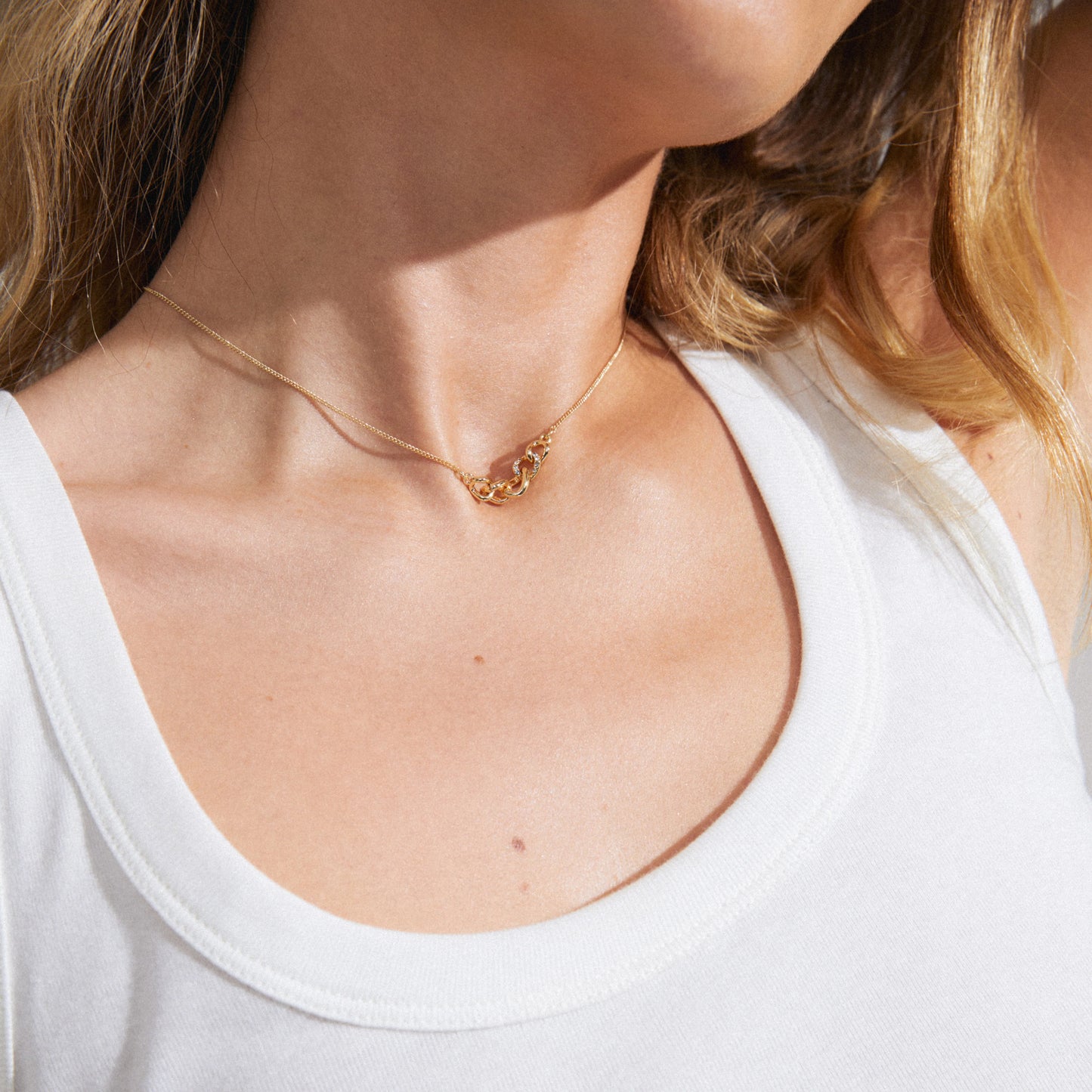 Halssmykke WRENLEY gullbelagt