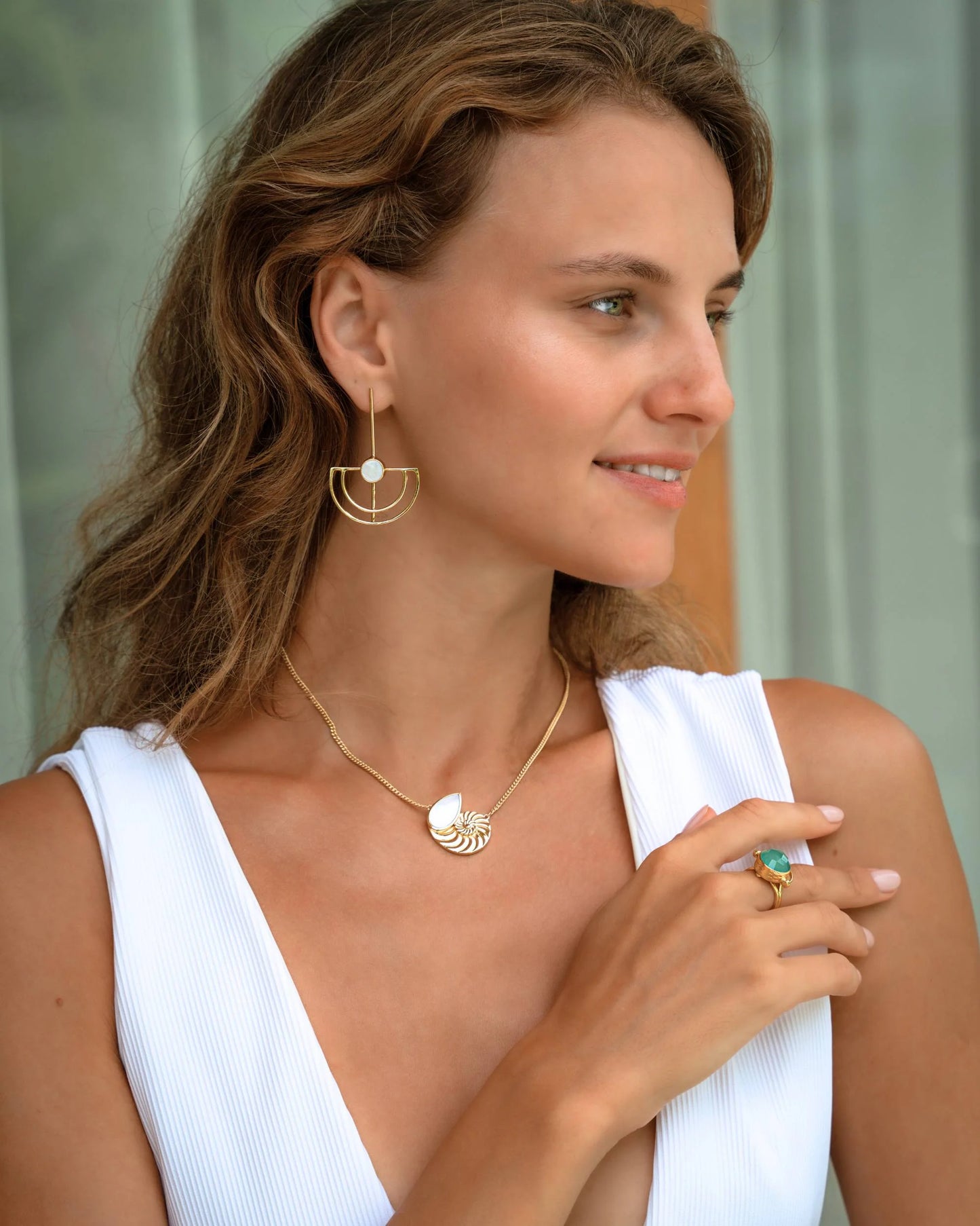 Øredobber Elise Mother of Pearl Drop Stud Earrings