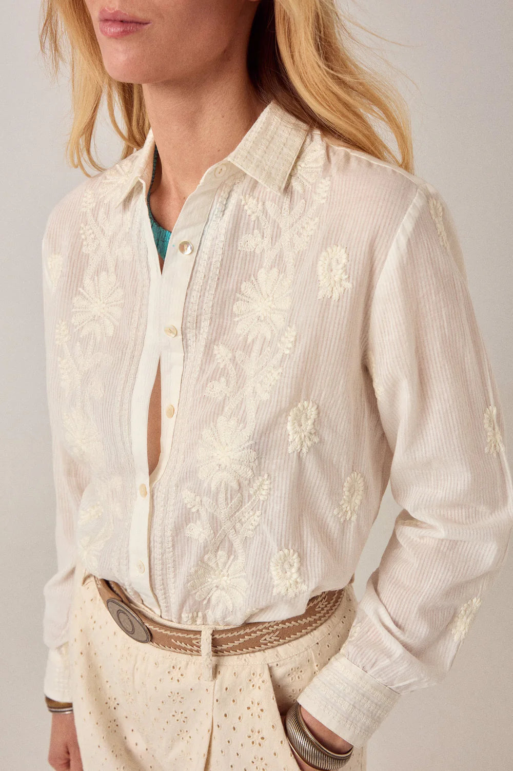 Dalia Ring Off White bluse – brodert Maison Hotel