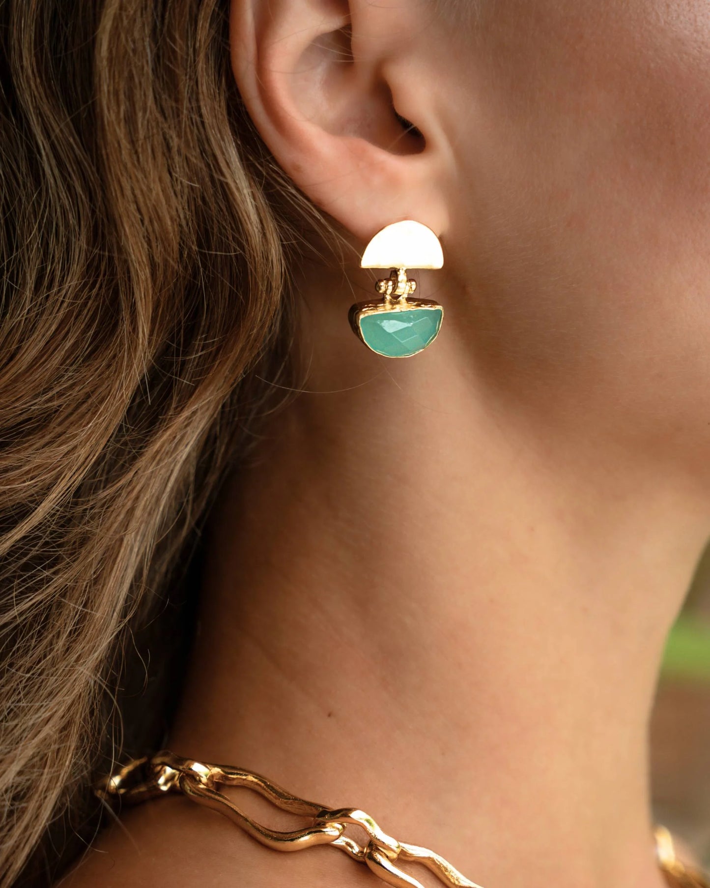 Øredobber Mina Aqua Chalcedony Drop Stud Earrings