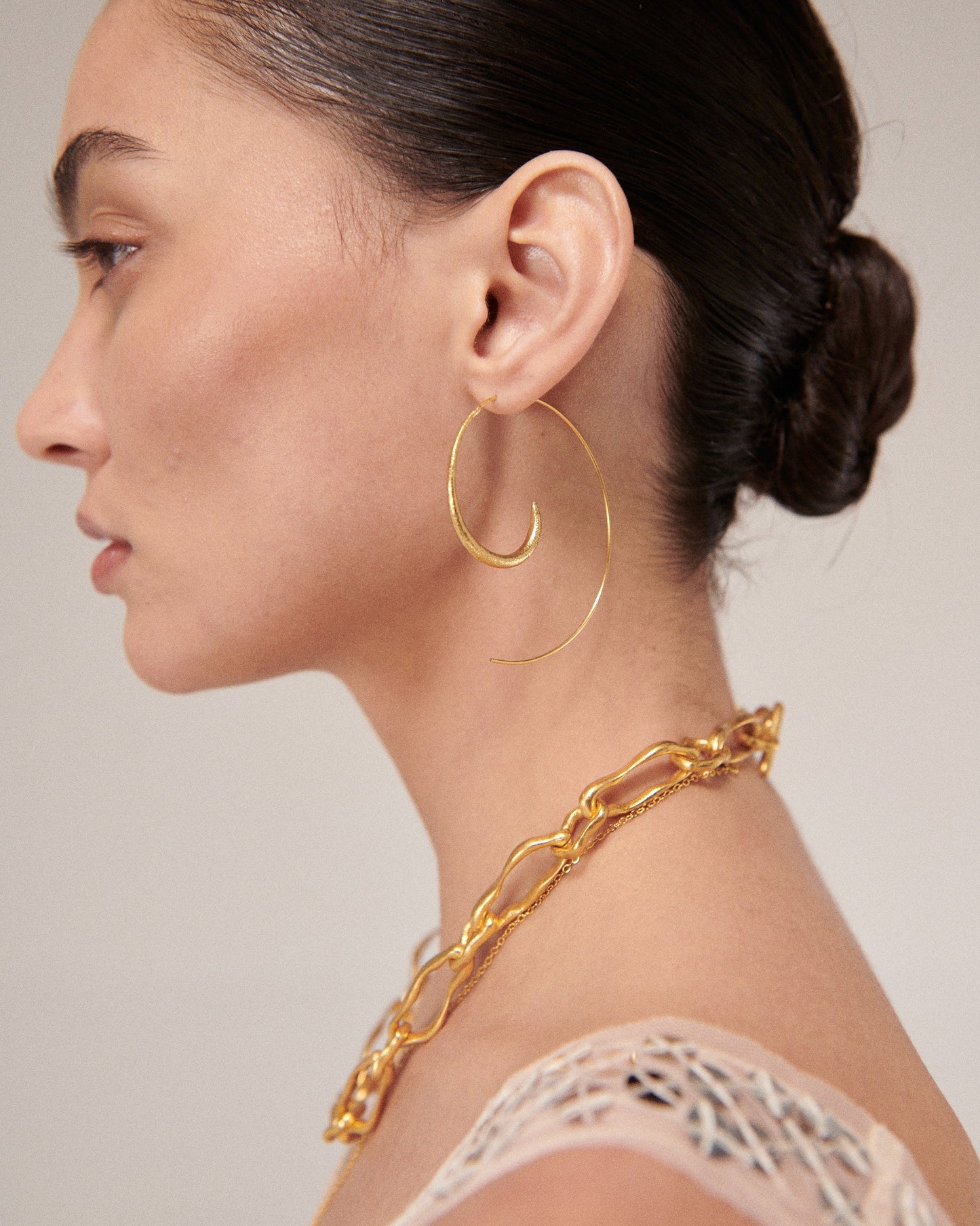 Øredobber Aegina Gold Pull Through Hoop Earrings