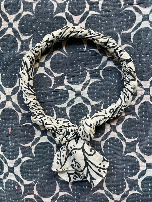 Skjerf Goa Jasmine - White Lies