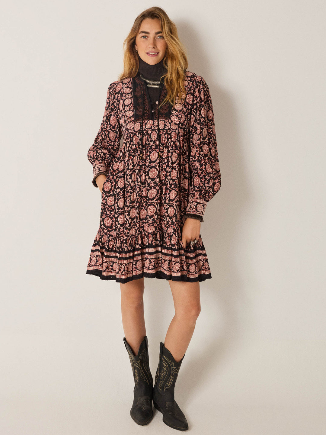 Kjole Hazel - Ebony Rose