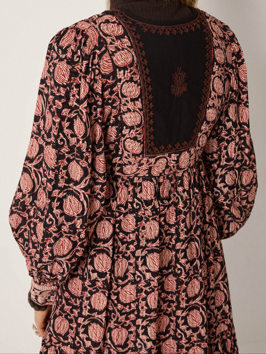 Kjole Hazel - Ebony Rose