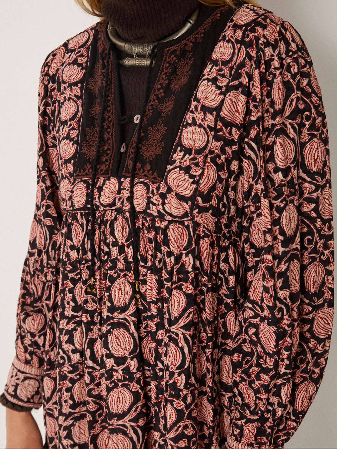 Kjole Hazel - Ebony Rose