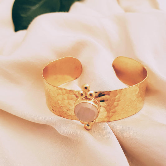 Armbånd Gold Chalcedony Cuff