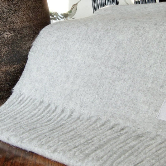 Skjerf 100 % merinoull. Silver Grey